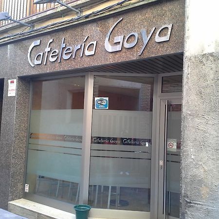 Hostal Cafeteteria Goya Barbastro Exterior foto